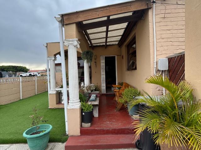 House for sale in Cape Town, Western Cape