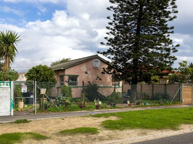 House for sale in Cape Town, Western Cape