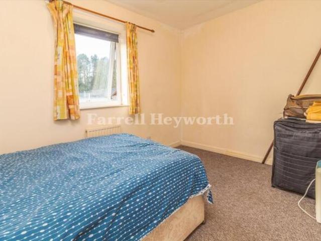 House for sale in Greaves, Bare