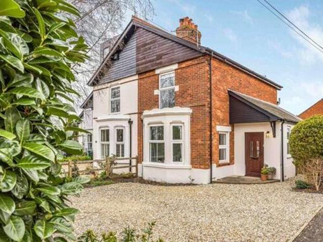 House for sale in Littlecote, West Sussex