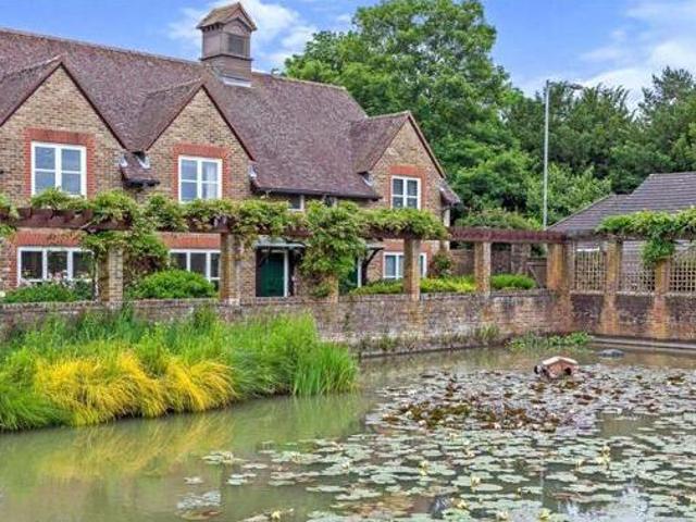 House for sale in Lyons, Greater London