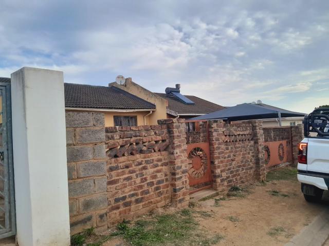 House for sale in King Williams Town, Eastern Cape