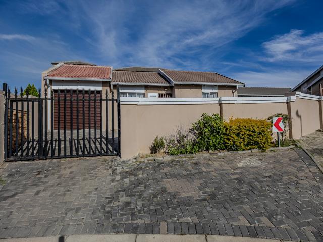 House for sale in Nooitgedacht, Gauteng