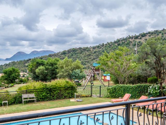 House for sale in Hartbeespoort Dam Nature Reserve, North West