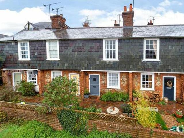 House for sale in Fole, Surrey