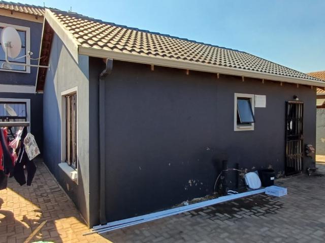 House for sale in Roodeplaat Dam, Gauteng