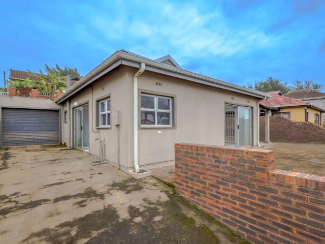 House for sale in La Mercy, Kwazulu-natal