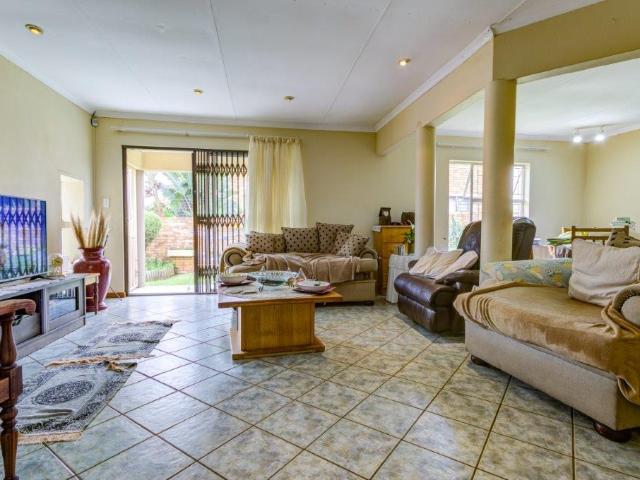 House for sale in Glenmarais, Ekurhuleni