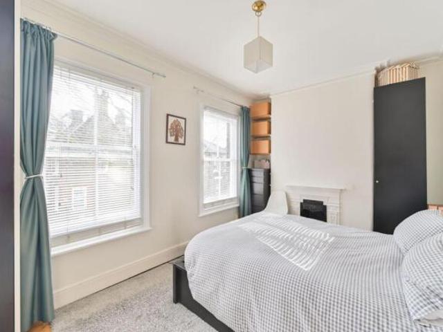 House for sale in Cat Hill