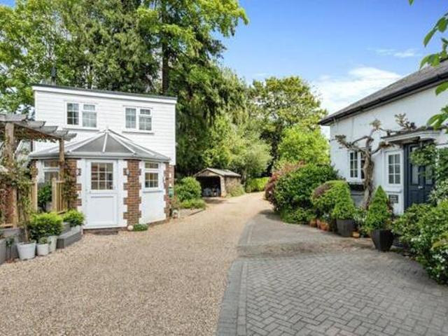 House for sale in Red Hill, Surrey