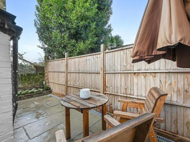 House for sale in Greater London