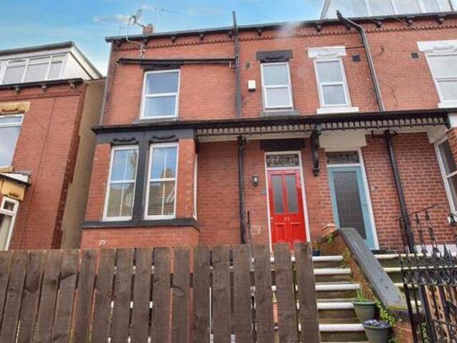 House for sale in Armley, West Yorkshire