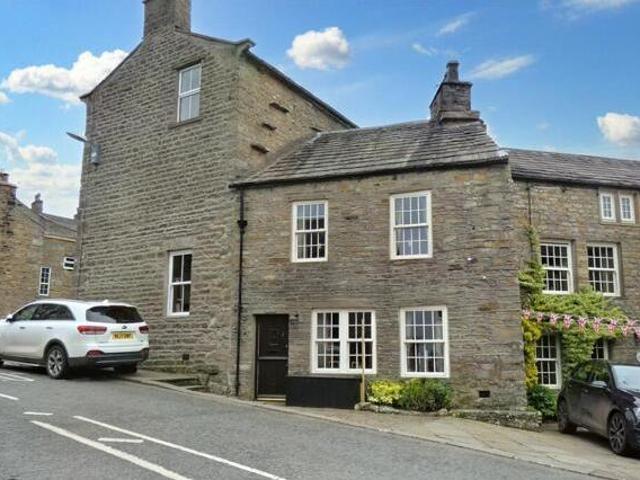 House for sale in Leyburn, North Yorkshire