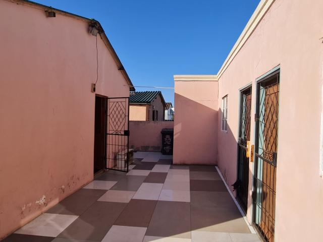 House for sale in Motherwell, Eastern Cape