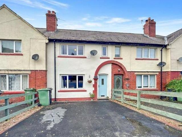House for sale in West Chevin, Guiseley