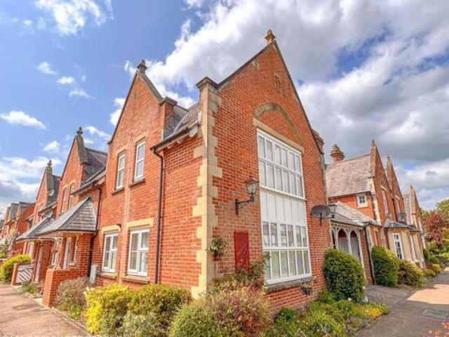 House for sale in Welwyn, Welwyn Hatfield
