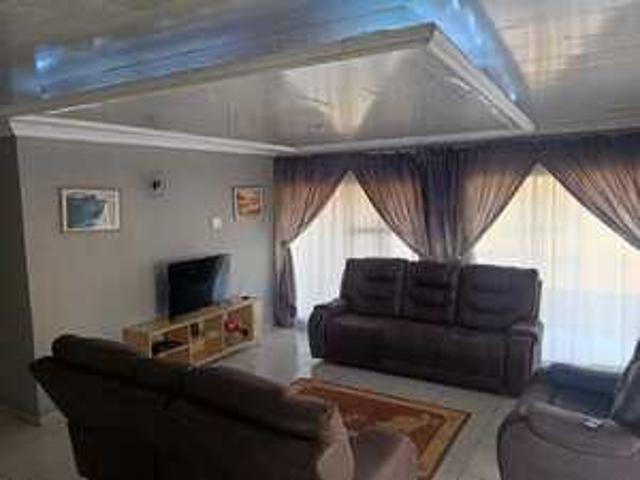 House for sale in Waterkloof, Gauteng