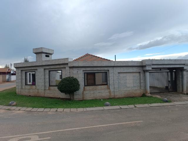 House for sale in Soweto, Gauteng