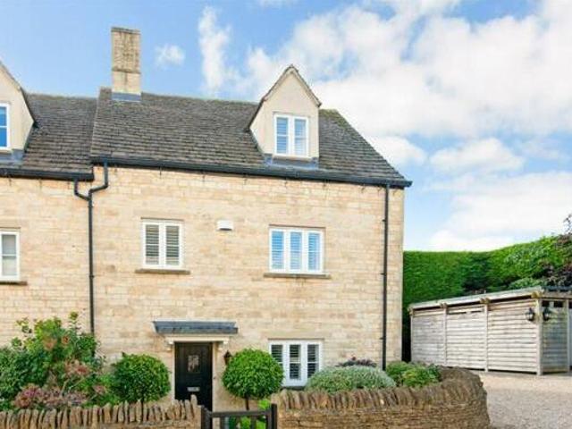 House for sale in Lyons, Greater London