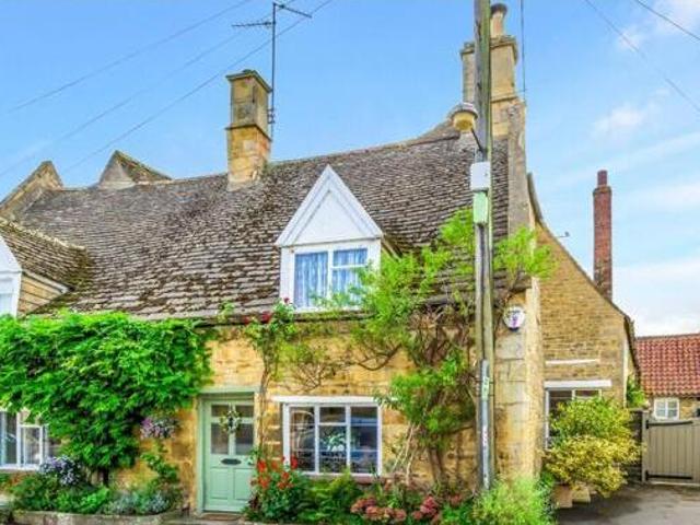 House for sale in Peterborough, Cambridgeshire and Peterborough