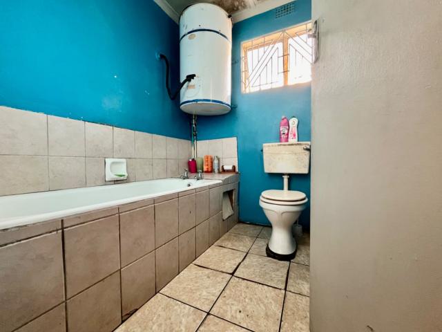 House for sale in Mitchells Plain, Western Cape