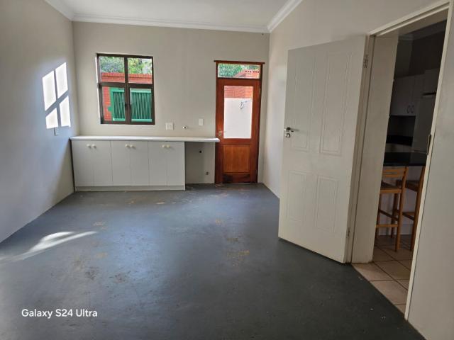 House for sale in Hartbeespoort Dam Nature Reserve, North West