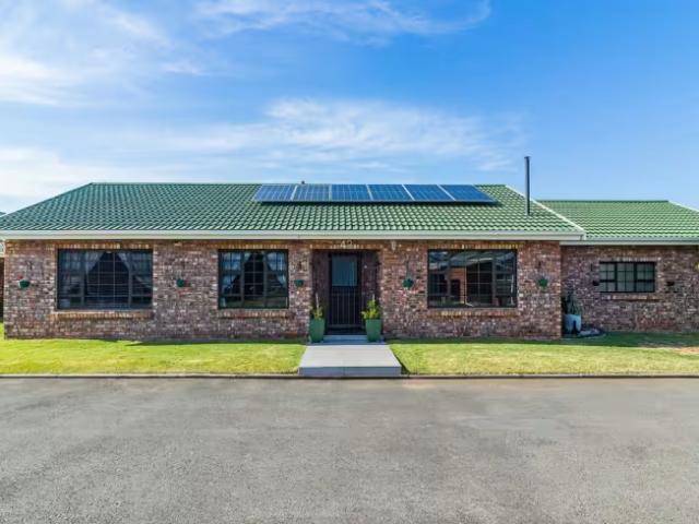House for sale in Gonubie, Buffalo City Metropolitan Municipality