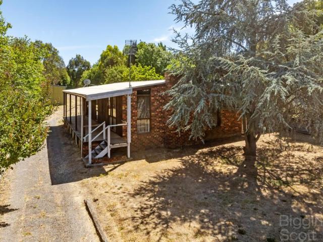House for sale in Guildford, Victoria
