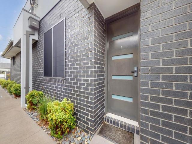 House for rent in Hadfield, Melbourne