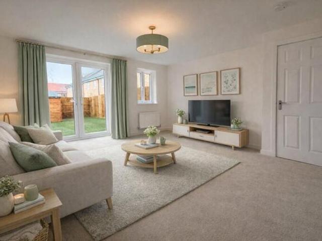 House for sale in Chelmondiston, Suffolk