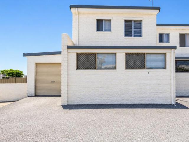 House for sale in Halls Head, City of Mandurah