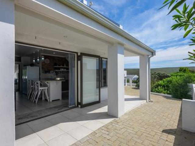 House for sale in Rietpoel, Theewaterskloof Local Municipality
