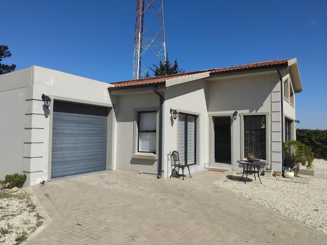 House for sale in Groot Brak Rivier, Western Cape