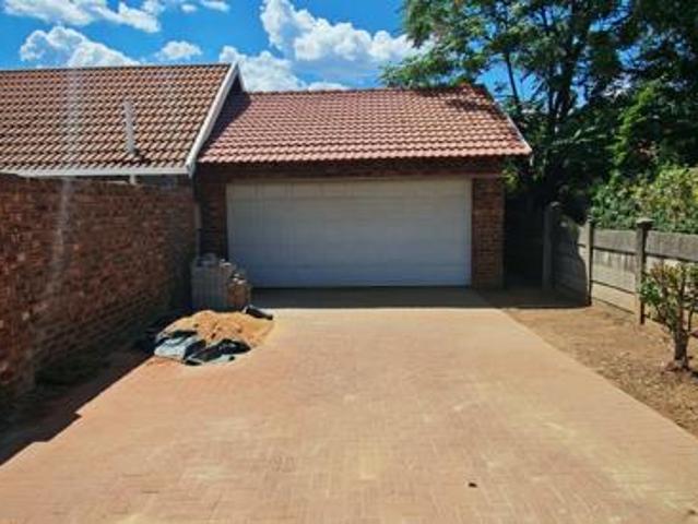 House for rent in Jansenpark, City of Ekurhuleni Metropolitan Municipality