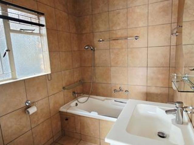 House for rent in Waterkloof, Gauteng