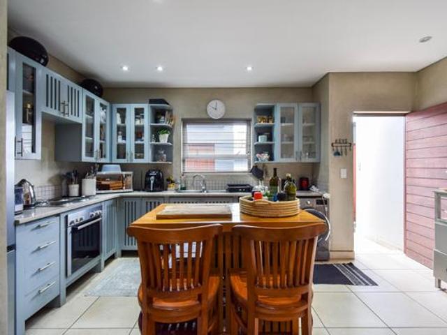 House for rent in Waterkloof, Gauteng