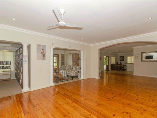Townhouse for sale in Seaview, Kwazulu-natal