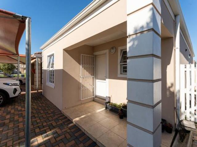 House for sale in Cape Town, Western Cape