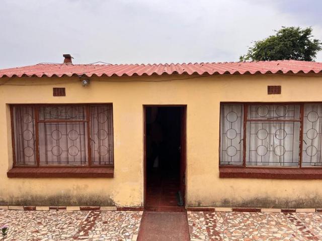 House for sale in Waterkloof, Gauteng