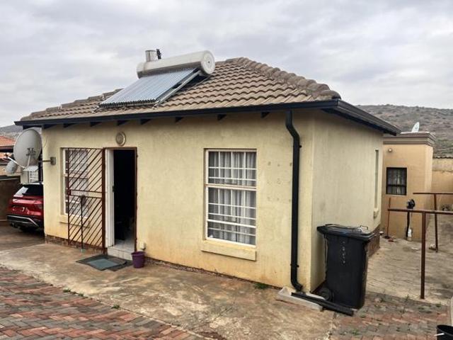 House for rent in Waterkloof, Gauteng