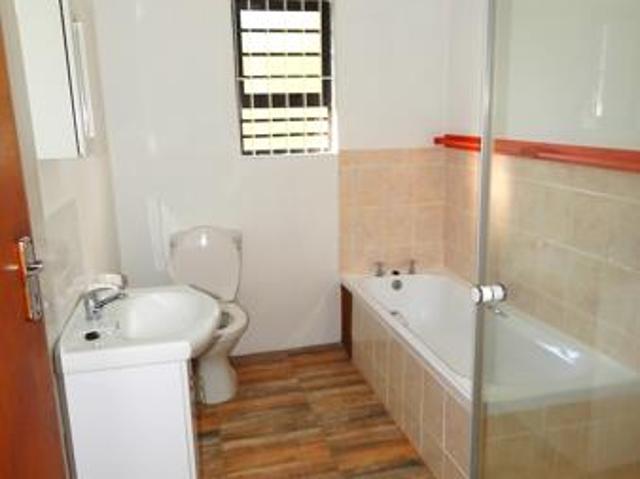 House for sale in Bushmans River Mouth, Eastern Cape