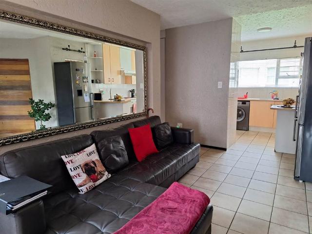 House for sale in Johannesburg, East