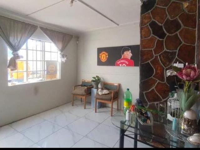 House for sale in Cape Town, Western Cape