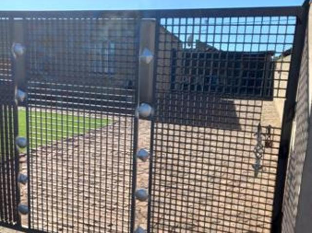 House for sale in Vanderbijlpark, Emfuleni Local Municipality