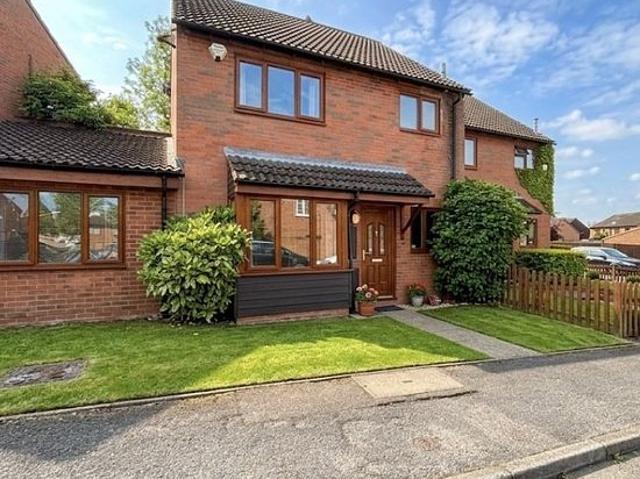 House for rent in Elstree and Borehamwood, Elstree