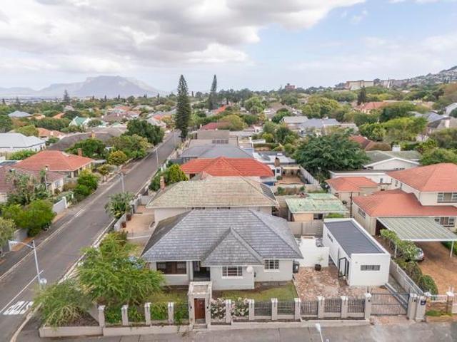 House for sale in Cape Town, Western Cape