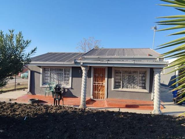 House for sale in Hartbeespoort Dam Nature Reserve, North West