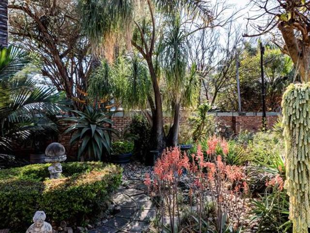 House for sale in Hartbeespoort Dam Nature Reserve, North West