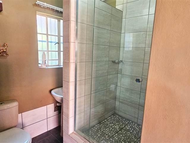 House for sale in Waterkloof, Gauteng