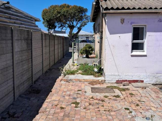 House for sale in Cape Town, Western Cape